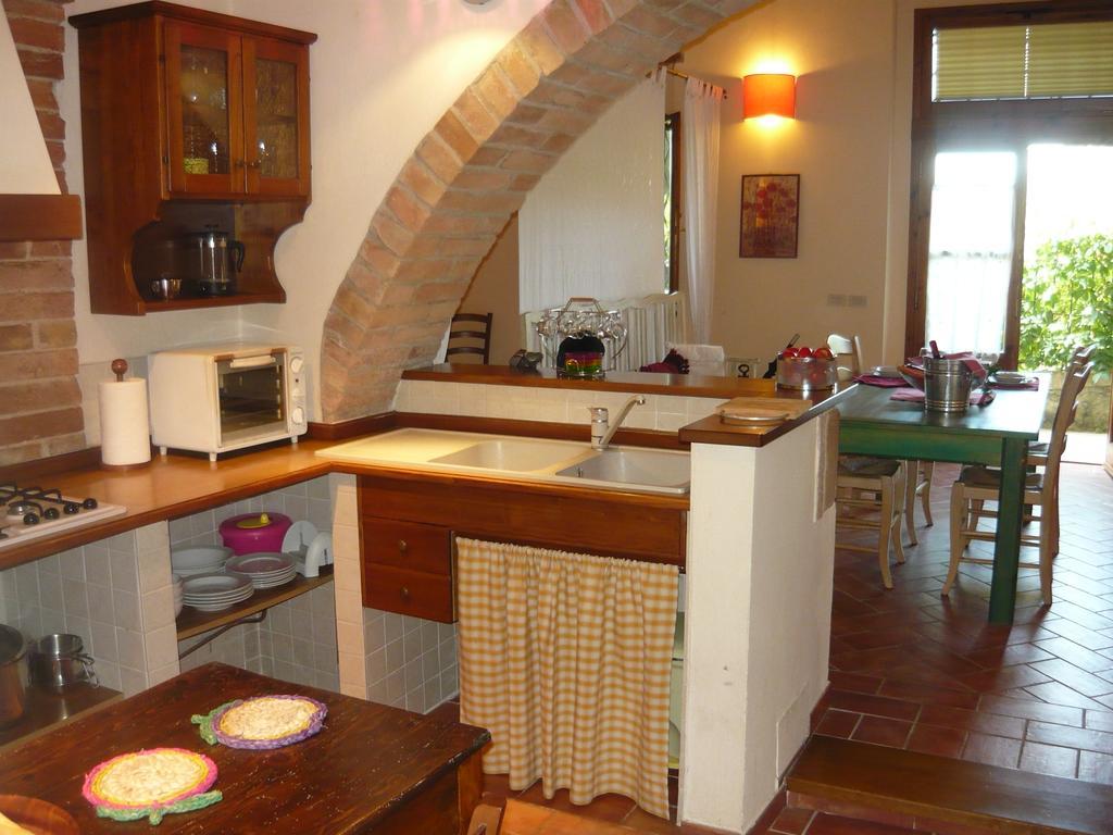 Podere Oliveta Poggibonsi Exterior photo